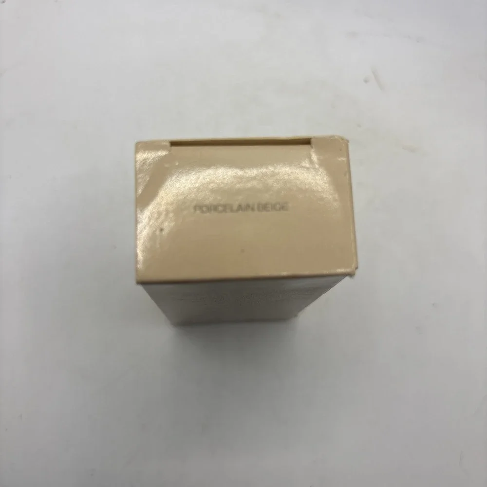 Vtg Avon Advanced Foundation Oil Free Liquid Porcelain Beige NOS 1oz